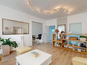 Pronájem komerční nemovitosti, Benešov, Hráského, 67 m2