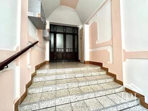 Pronájem bytu 2+kk, Praha - Košíře, Mahenova, 37 m2