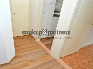 Pronájem bytu 2+kk, Praha - Strašnice, Černokostelecká, 41 m2
