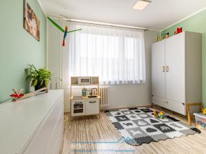 Prodej bytu 3+1, Znojmo, Dukelských bojovníků, 75 m2