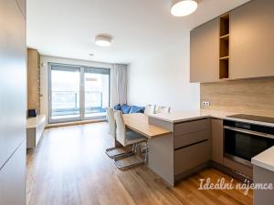 Pronájem bytu 2+kk, Praha - Libeň, Kurta Konráda, 55 m2