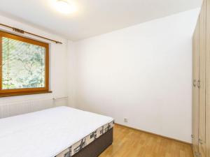 Pronájem bytu 2+kk, Pardubice - Trnová, Jožky Jabůrkové, 64 m2