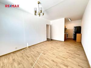 Pronájem bytu 2+kk, Kladno, Vodárenská, 40 m2