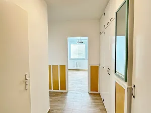 Pronájem bytu 2+kk, Kladno, Vodárenská, 40 m2