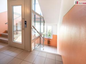 Prodej bytu 2+1, Český Krumlov - Plešivec, U Jeslí, 63 m2