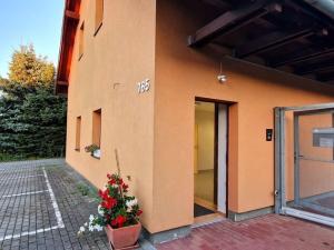 Pronájem obchodního prostoru, Zeleneč, K Potoku, 83 m2