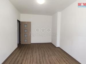 Prodej bytu 2+1, Bukovany, 51 m2