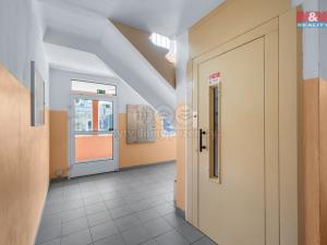 Prodej bytu 3+kk, Praha - Prosek, Lovosická, 67 m2
