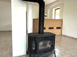 Pronájem obchodního prostoru, Dlouhá Loučka, 1. máje, 122 m2
