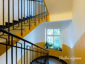 Pronájem bytu 2+kk, Praha - Holešovice, Pplk. Sochora, 60 m2