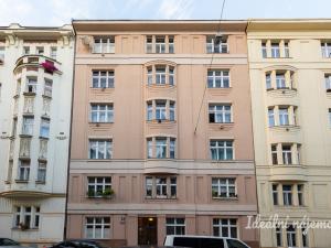 Pronájem bytu 2+kk, Praha - Holešovice, Pplk. Sochora, 60 m2