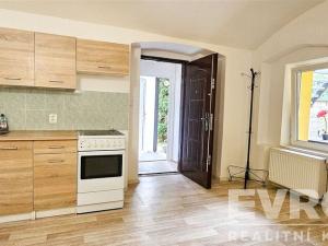 Pronájem komerční nemovitosti, Kolín - Kolín IV, Školská, 31 m2