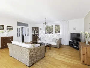 Prodej rodinného domu, Kamenice, Kruhová, 355 m2