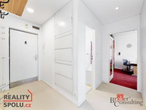Prodej bytu 2+1, Praha - Vysočany, Kolbenova, 56 m2