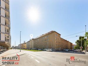 Prodej bytu 2+1, Praha - Vysočany, Kolbenova, 56 m2