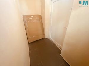 Pronájem obchodního prostoru, Pelhřimov, Dolnokubínská, 27 m2