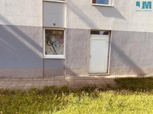Pronájem obchodního prostoru, Pelhřimov, Dolnokubínská, 27 m2