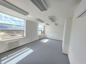 Pronájem kanceláře, Praha - Libeň, Ocelářská, 61 m2