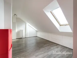 Pronájem bytu 3+kk, Praha - Holešovice, Ortenovo náměstí, 78 m2
