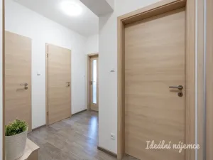 Pronájem bytu 2+kk, Hostivice, Sportovců, 60 m2
