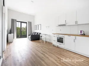 Pronájem bytu 2+kk, Praha - Kyje, Za černým mostem, 66 m2