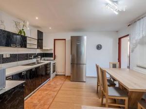 Prodej rodinného domu, Šardice, 210 m2