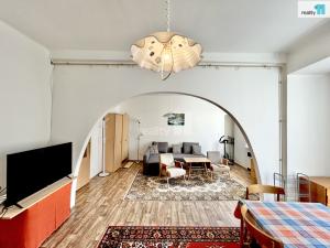 Pronájem bytu 1+kk, Praha - Michle, Adamovská, 45 m2
