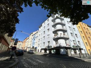 Pronájem bytu 1+kk, Praha - Michle, Adamovská, 45 m2