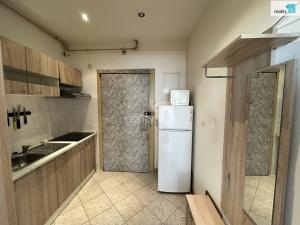 Pronájem bytu 1+kk, Praha - Michle, Adamovská, 45 m2