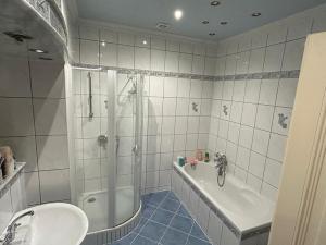 Pronájem bytu 3+1, Karlovy Vary, Lázeňská, 120 m2