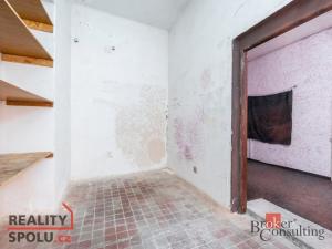 Prodej komerční nemovitosti, Karlovy Vary, Varšavská, 145 m2