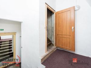 Prodej komerční nemovitosti, Karlovy Vary, Varšavská, 145 m2