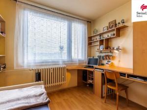 Prodej bytu 3+1, Praha - Kobylisy, Chabařovická, 65 m2