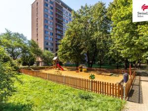 Prodej bytu 3+1, Praha - Kobylisy, Chabařovická, 65 m2