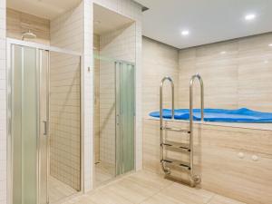 Prodej bytu 4+kk, Praha - Libeň, Nad Okrouhlíkem, 113 m2