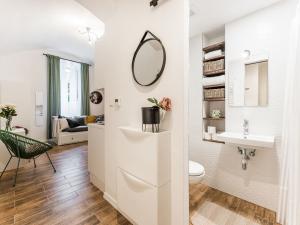 Prodej bytu 1+kk, Praha - Holešovice, Dukelských hrdinů, 25 m2