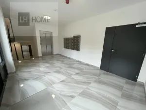 Prodej bytu 1+kk, Karlovy Vary, 72 m2