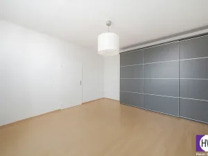 Prodej bytu 2+kk, Vestec, U Strouhy, 78 m2