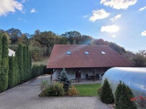 Prodej rodinného domu, Týnec nad Sázavou - Brodce, 187 m2