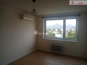 Pronájem atypického bytu, Děčín - Děčín III-Staré Město, Zelená, 65 m2
