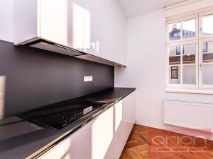 Pronájem bytu 3+1, Praha - Dejvice, Na viničních horách, 140 m2