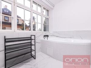 Pronájem bytu 3+1, Praha - Dejvice, Na viničních horách, 140 m2