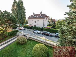 Pronájem bytu 3+1, Praha - Dejvice, Na viničních horách, 140 m2