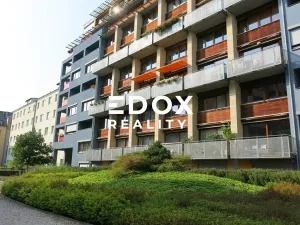 Pronájem bytu 2+kk, Praha - Vysočany, Podnádražní, 60 m2