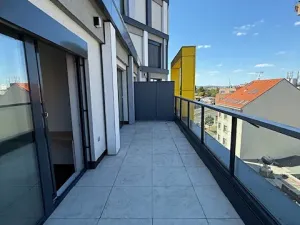 Pronájem bytu 2+kk, Praha - Libeň, Kurta Konráda, 72 m2