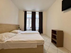 Pronájem bytu 2+kk, Praha - Smíchov, U Santošky, 45 m2