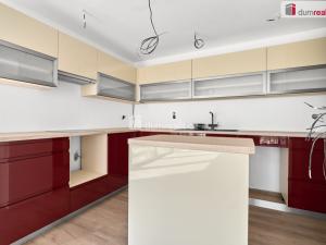 Prodej rodinného domu, Jenišov - Pod Rohem, V Oblouku, 340 m2