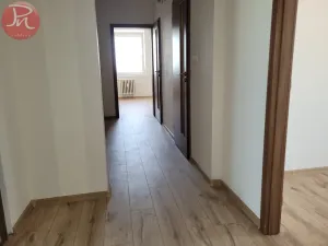 Prodej bytu 3+1, Pardubice, Jana Zajíce, 70 m2