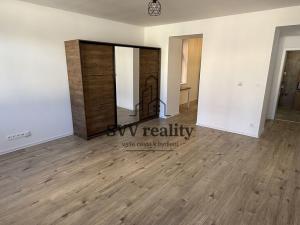 Prodej bytu 1+1, Praha - Smíchov, Holubova, 45 m2