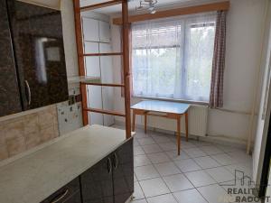 Prodej bytu 2+1, Chvaletice, Kolínská, 63 m2
